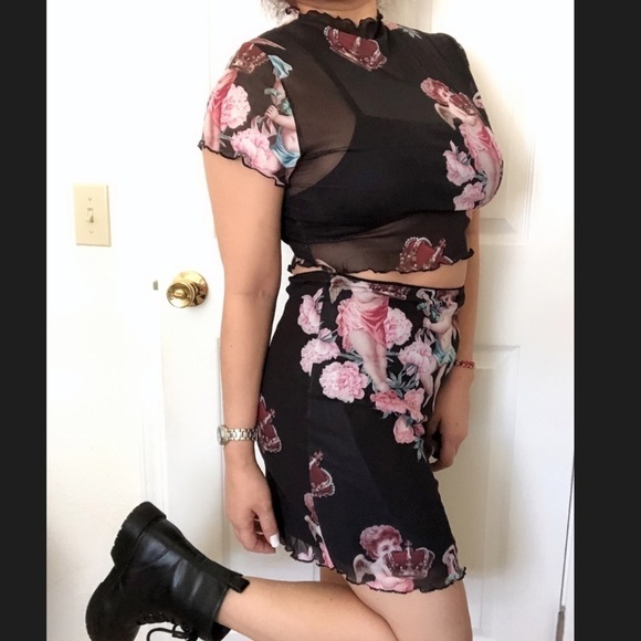 Women’s 2 piece Mesh Set Large Angel Print Y2K Scallop Hem Koket Cutesy girlie - Picture 2 of 4
